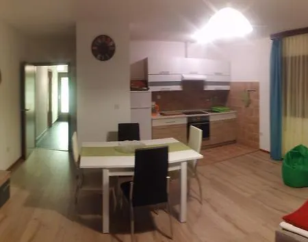 Maikidan Apartment *