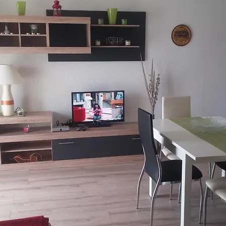 Apartment Maikidan *