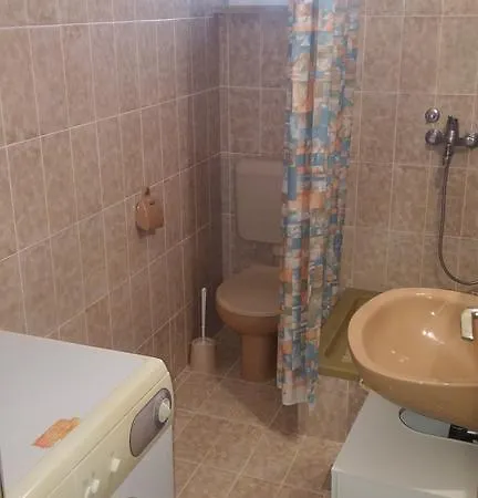 Maikidan Apartment